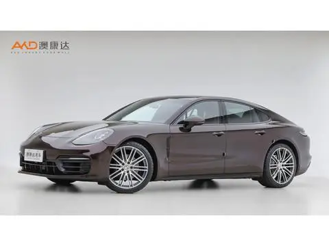Porsche Panamera 2021
