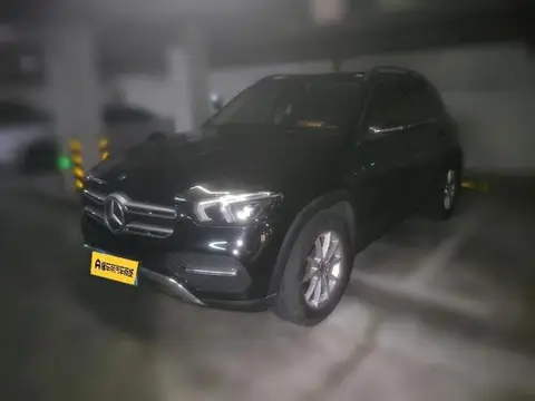 Mercedes-Benz GLE 2020 — фото 1