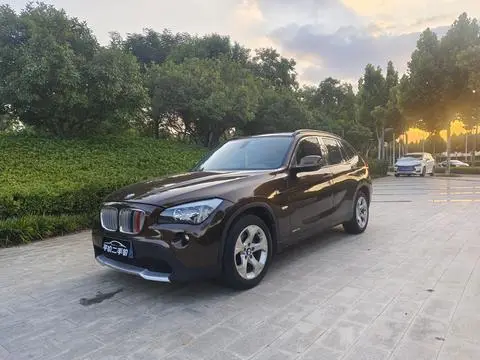 BMW X1 2012 — фото 1