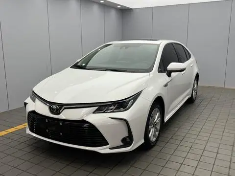 Toyota Corolla 2023 — фото 1