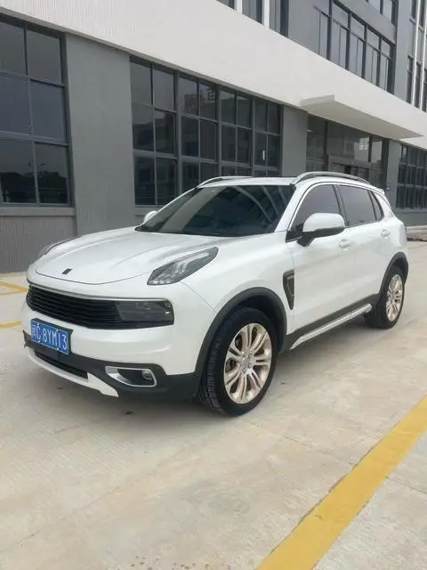 Lynk & Co 01 2017
