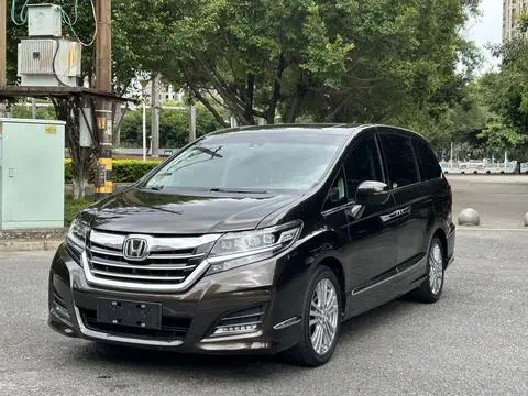 Honda 艾力绅 2016
