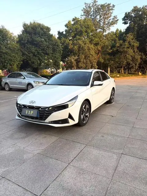 Hyundai Elantra 2021