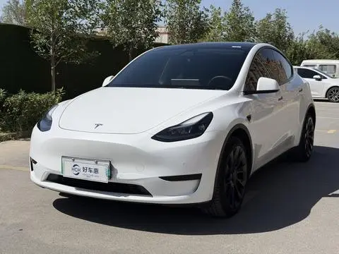 Tesla Model Y 2022 — фото 1