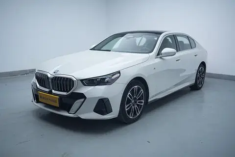 BMW 5 Series 2025