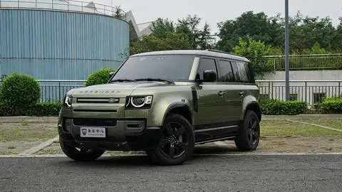 Land Rover 卫士 2023