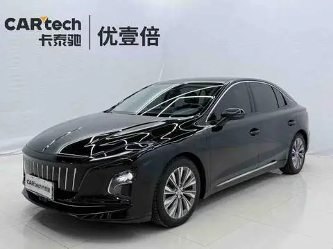 Hongqi E-QM5 2024