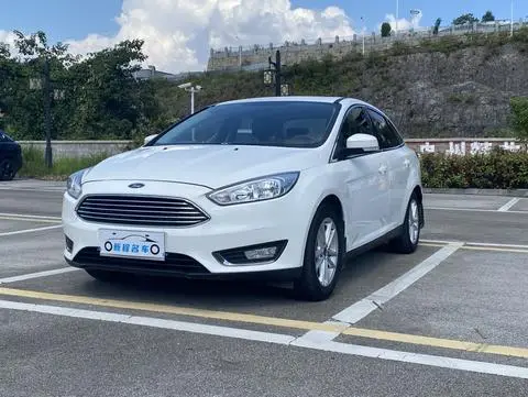 Ford Focus 2017 — фото 1