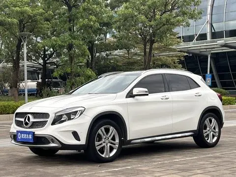 Mercedes-Benz GLA 2016 — фото 1