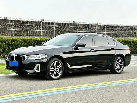 BMW 5 Series 2022 — фото 1