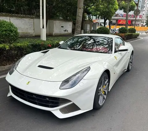 Ferrari F12berlinetta 2013