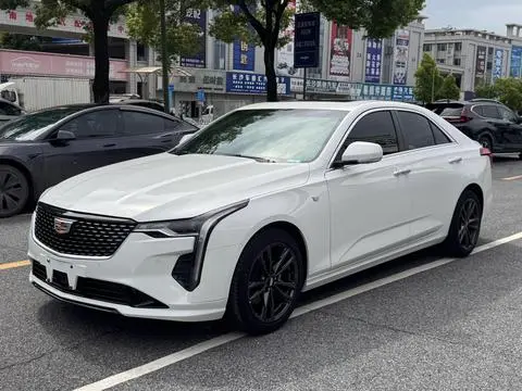 Cadillac CT4 2023 — фото 1