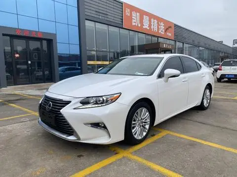 Lexus ES 2016