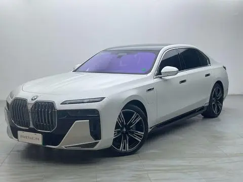 BMW i7 2023