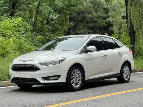Ford Focus 2017 — фото 1