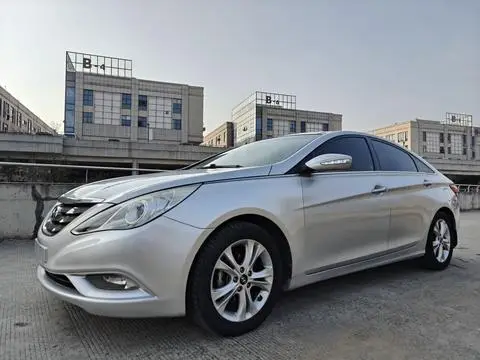 Hyundai 索纳塔八 2011
