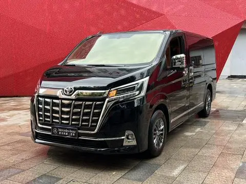 Toyota HIACE 2025 — фото 1