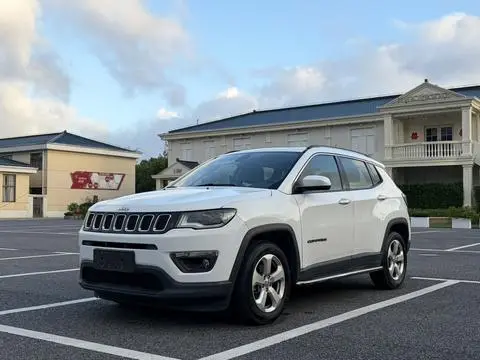 Jeep 指南者 2017