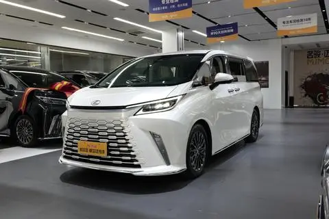Lexus LM 2023