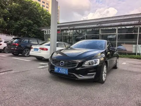 Volvo S60 2015