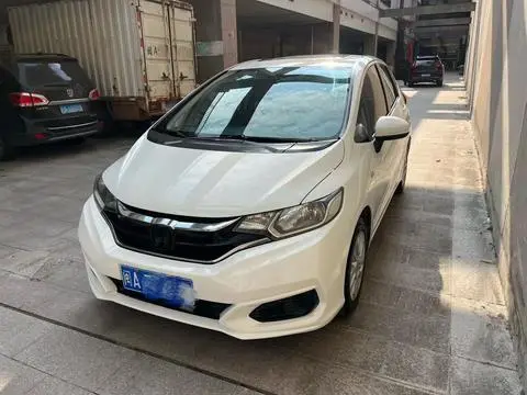Honda Fit 2018 — фото 1