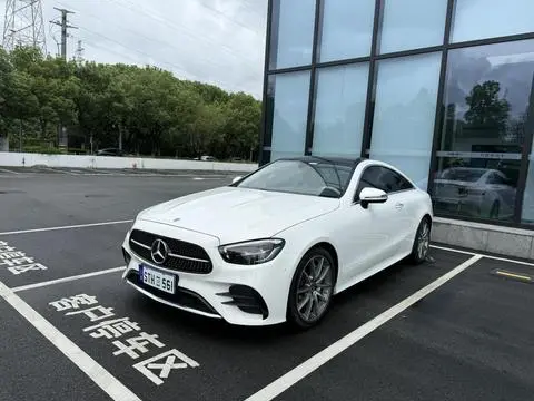 Mercedes-Benz E-Class 2023