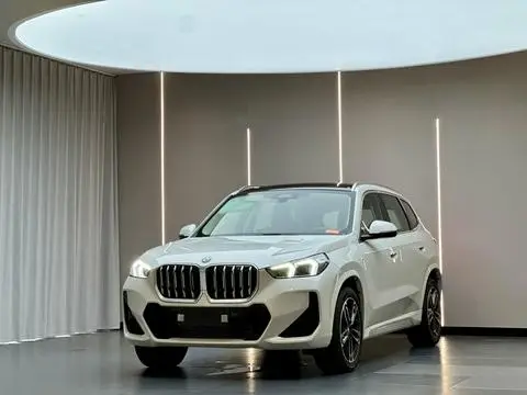 BMW X1 2025 — фото 1