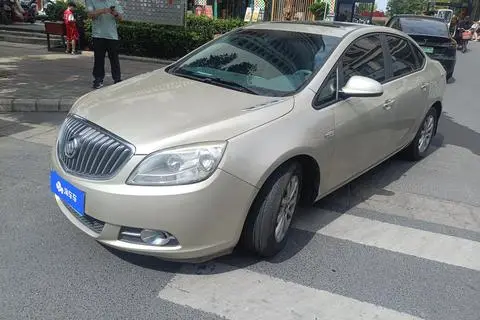 Buick Excelle GT 2013 — фото 1