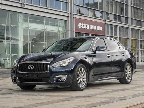 Infiniti Q70 2017