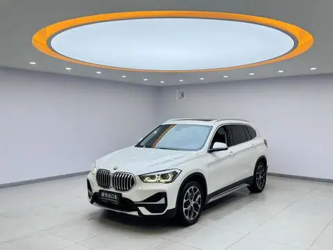 BMW X1 2022 — фото 1