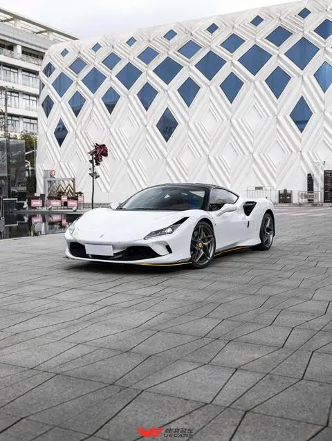 Ferrari F8 2019