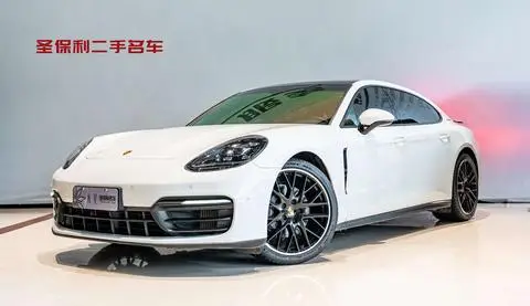 Porsche Panamera 2023