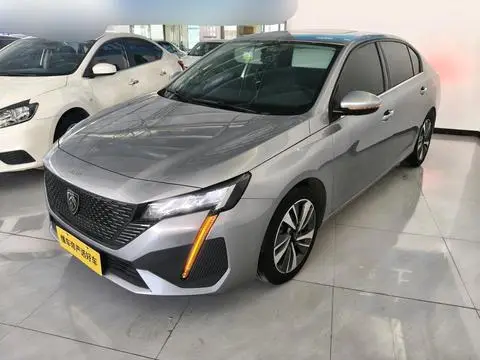 Peugeot 408 2022