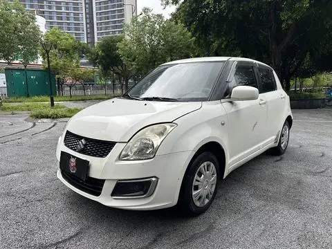 Suzuki 雨燕 2013