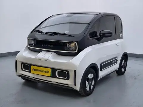 Baojun E300 2020