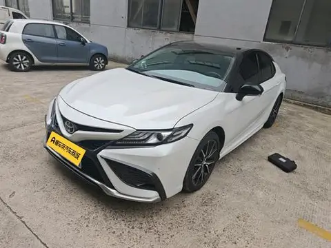 Toyota Camry 2021
