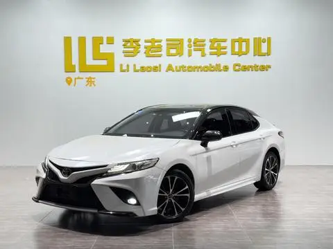 Toyota Camry 2018