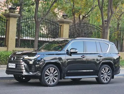 Lexus LX 2024