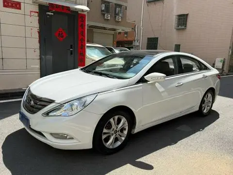 Hyundai 索纳塔八 2011