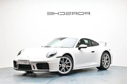 Porsche 911 2025