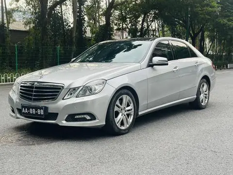 Mercedes-Benz E-Class 2010 — фото 1