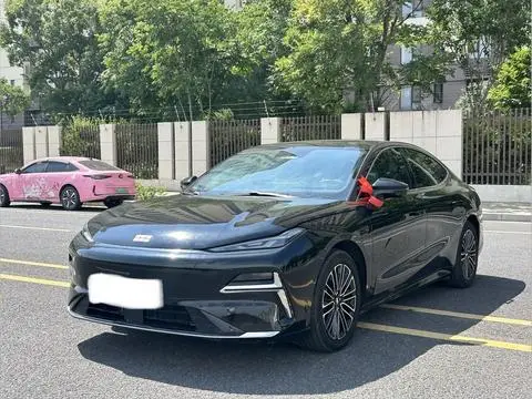 Geely Galaxy Starshine 8 2025