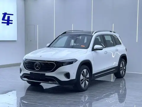 Mercedes-Benz EQB 2025