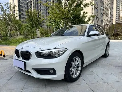 BMW 1 Series 2018 — фото 1