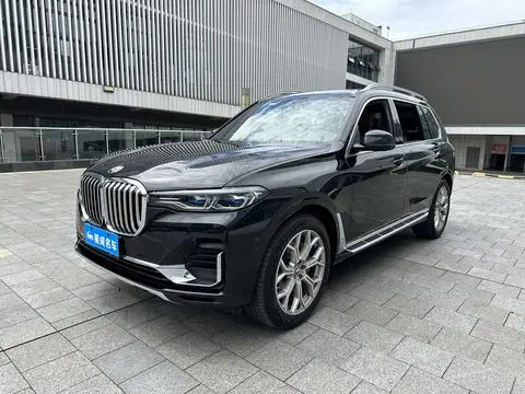 BMW X7 2021