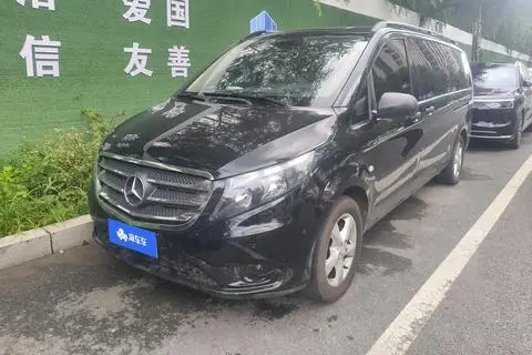 Mercedes-Benz 威霆 2016