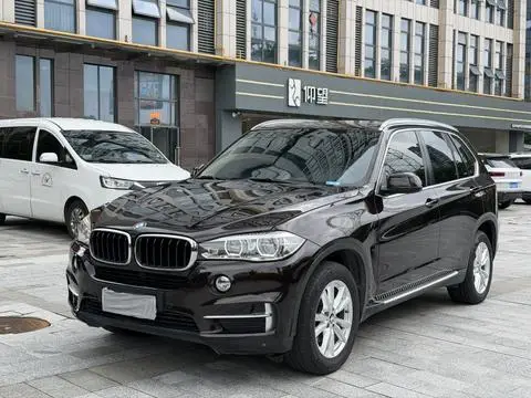 BMW X5 2018 — фото 1
