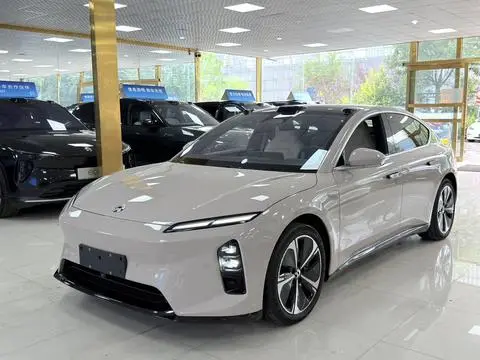 NIO ET5 2025