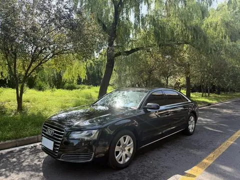 Audi A8 2012