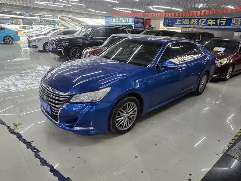 Toyota Crown 2017